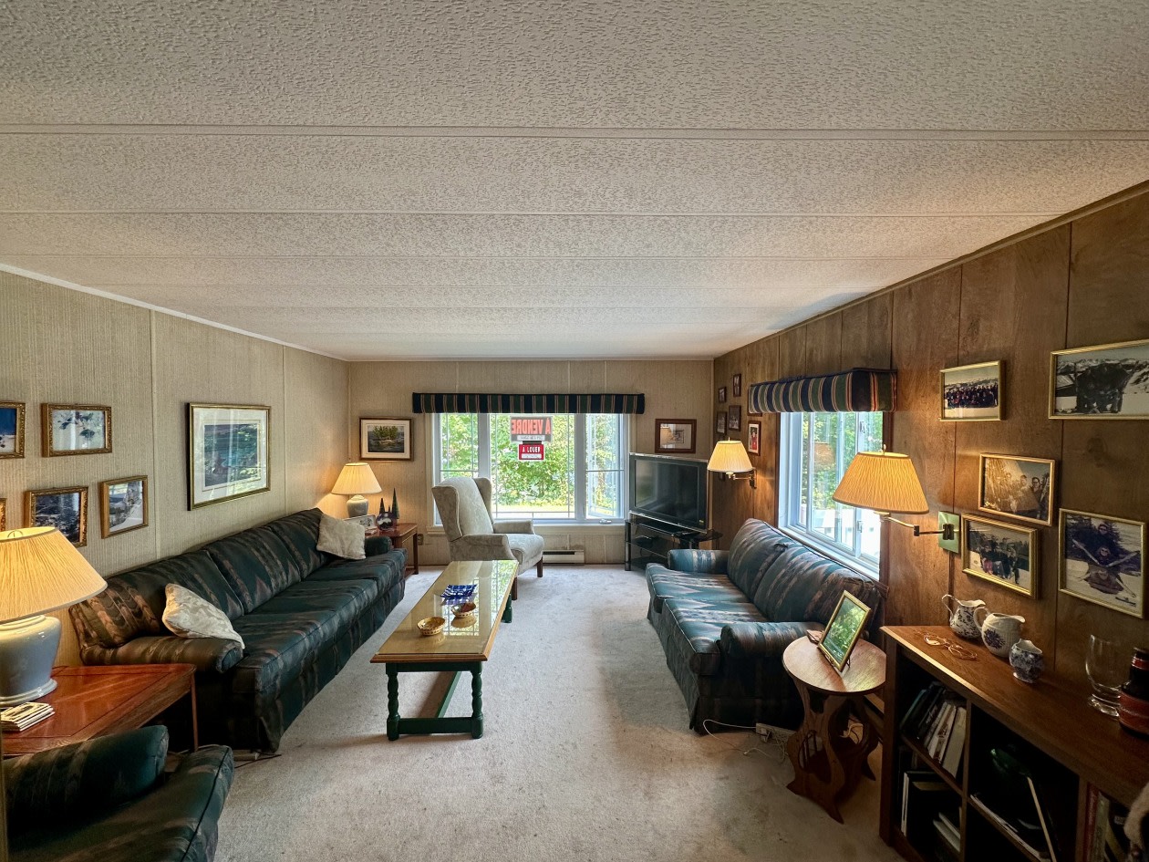 Photo 11 — 929 Chem. des Habitations-des-Monts, Saint-Sauveur, J0R 1R3, Saint-Sauveur