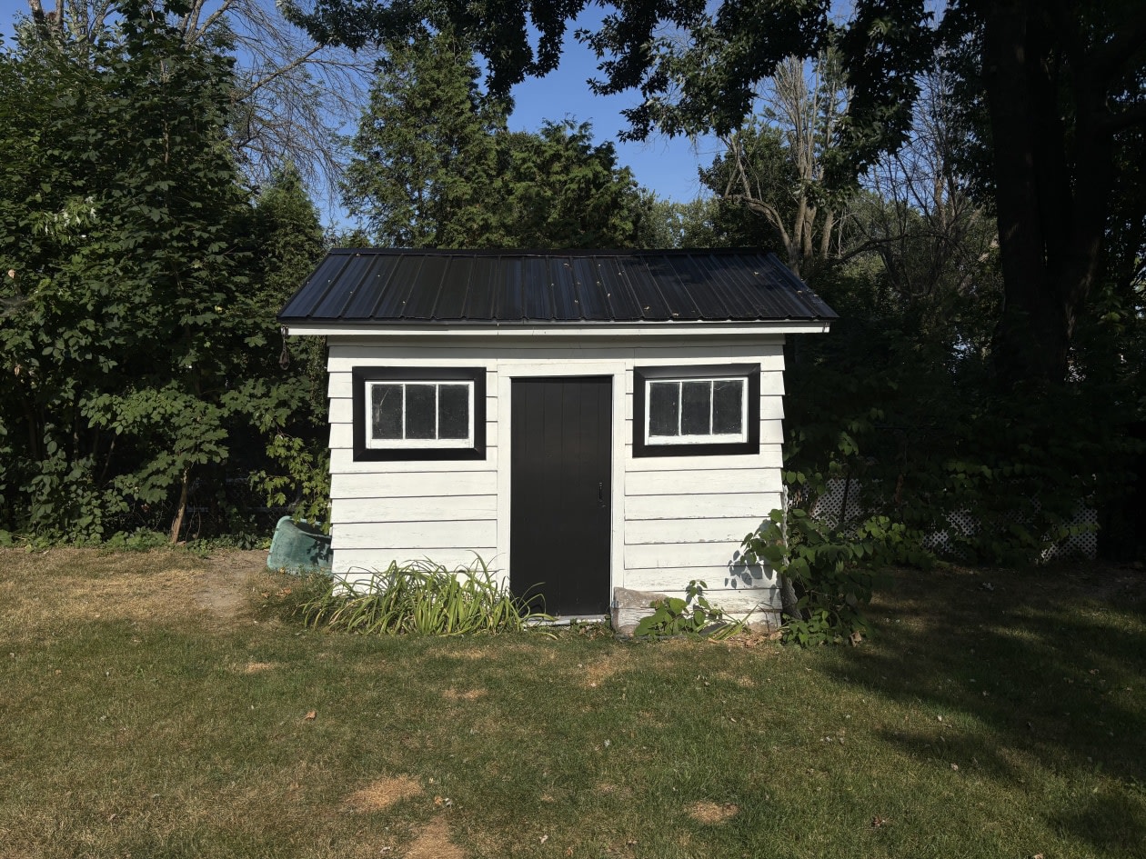 Cour — 11 146E Ave, Notre-Dame-de-l'Île-Perrot, J7W 0N4, Notre-Dame-de-l'Île-Perrot