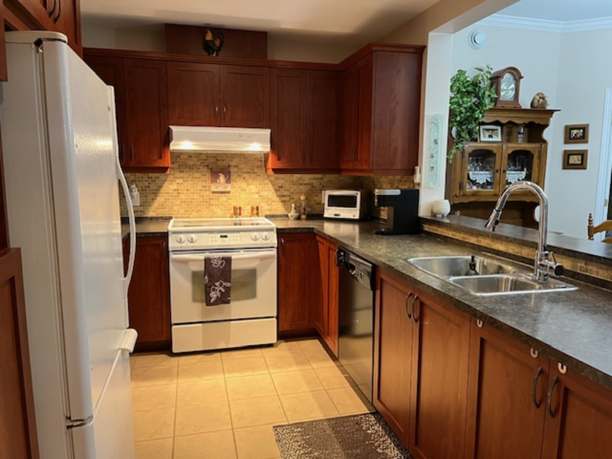 Cuisinette — 207-775 Rue Papineau, 207, Saint-Hyacinthe, J2S 7J5, Saint-Hyacinthe
