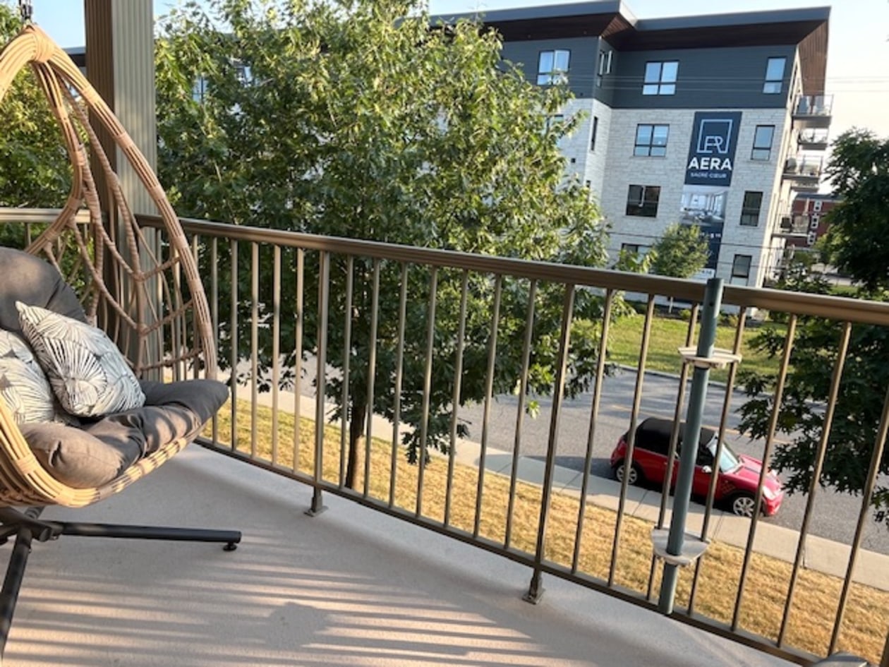 Balcon — 207-775 Rue Papineau, 207, Saint-Hyacinthe, J2S 7J5, Saint-Hyacinthe