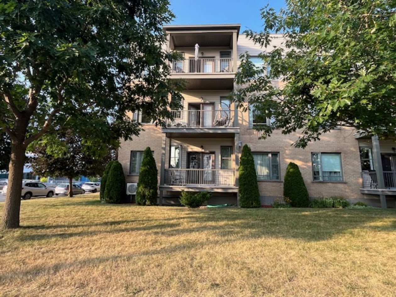 Extérieur — 207-775 Rue Papineau, 207, Saint-Hyacinthe, J2S 7J5, Saint-Hyacinthe