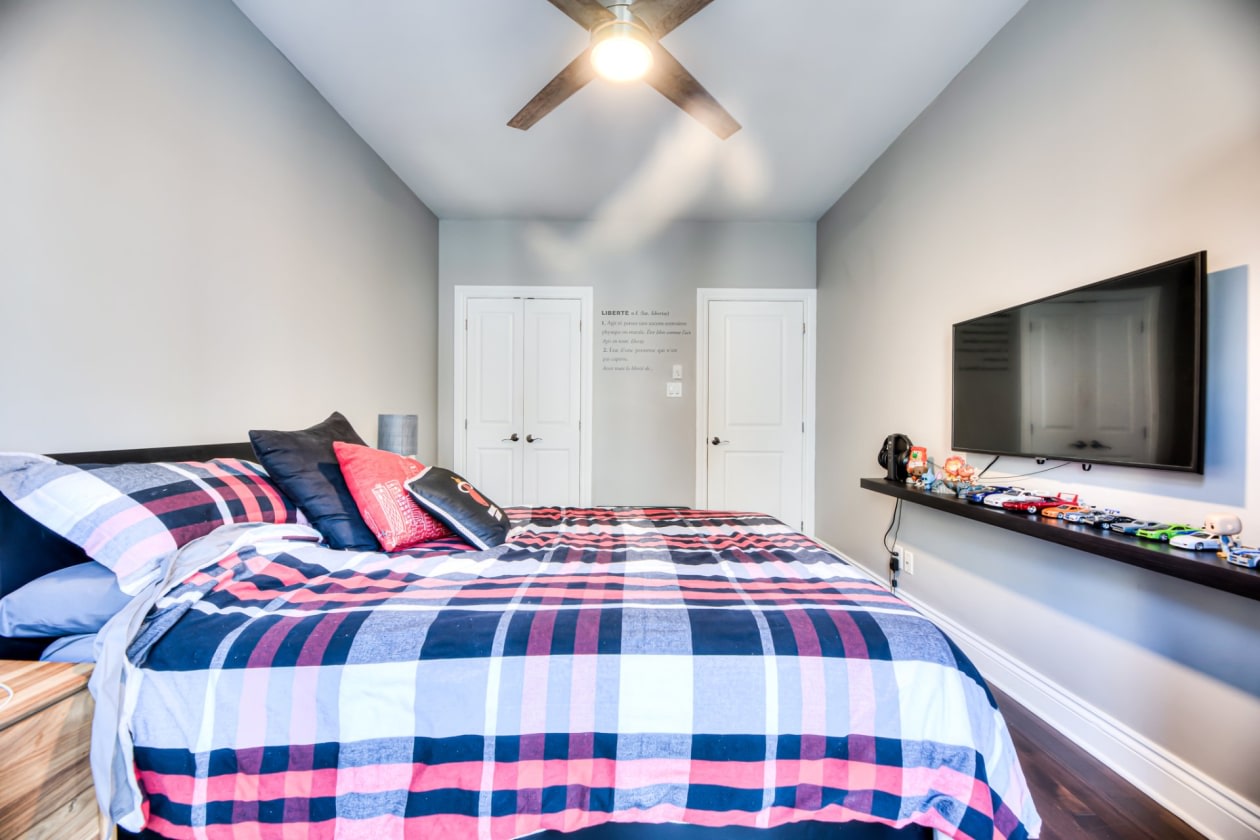 Chambre à coucher principale — 191 Rue du Campagnol, 202, Terrebonne, J6V 0E7, Terrebonne