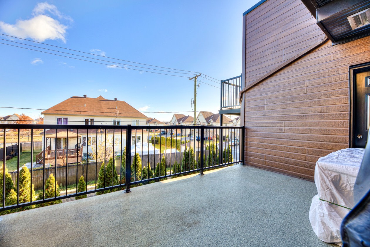 Terrasse — 191 Rue du Campagnol, 202, Terrebonne, J6V 0E7, Terrebonne