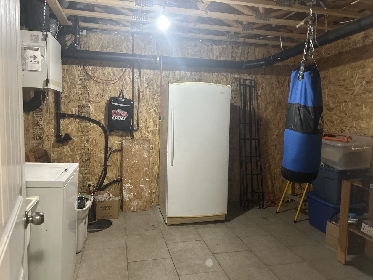 Chambre froide — 265 Rue des Amarres, Drummondville, J2A 3Z7, Drummondville