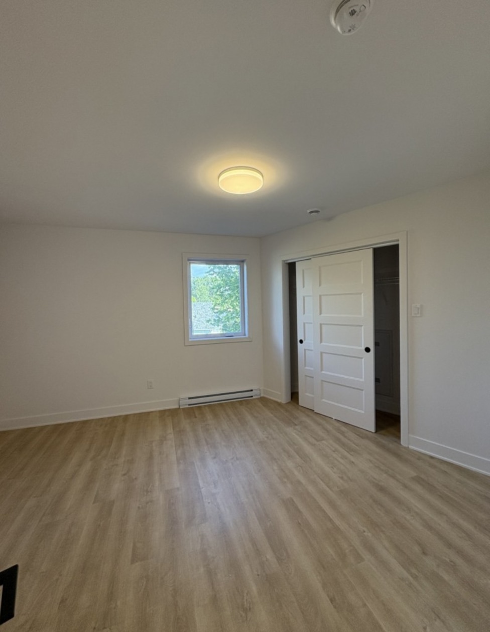 Photo 12 — 410 Chemin d'Oka , 8, Deux-Montagne , j7r 1l1, Deux-Montagne 