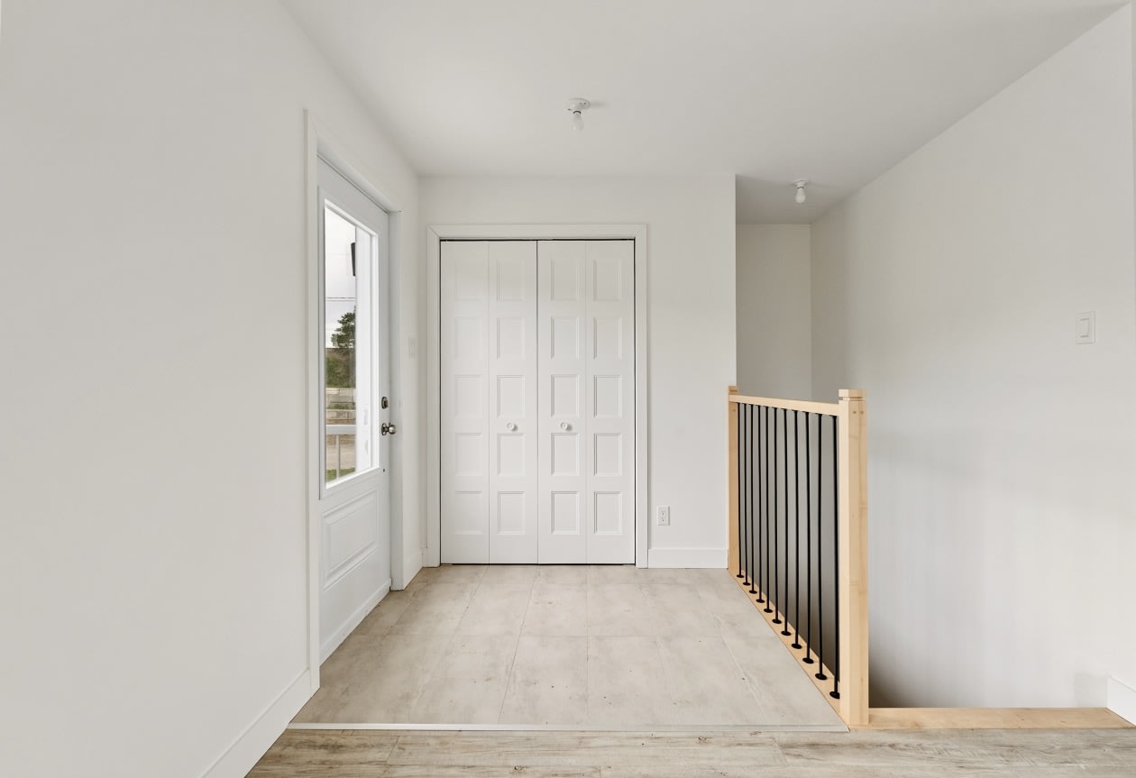Hall d'entrée — 118 Rue Siméon-Charland, Saint-Pierre-les-Becquets, G0X 2Z0, Saint-Pierre-les-Becquets