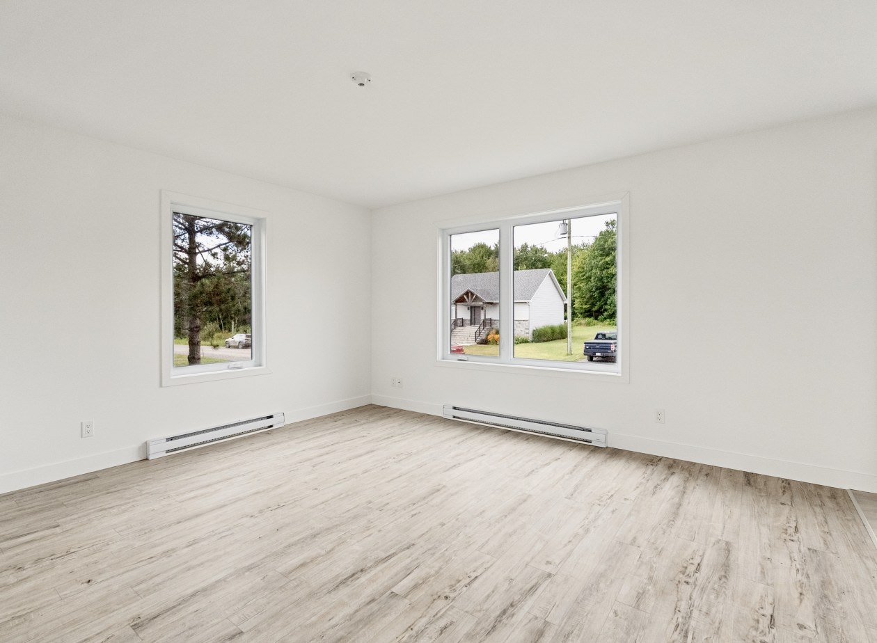 Salon — 118 Rue Siméon-Charland, Saint-Pierre-les-Becquets, G0X 2Z0, Saint-Pierre-les-Becquets