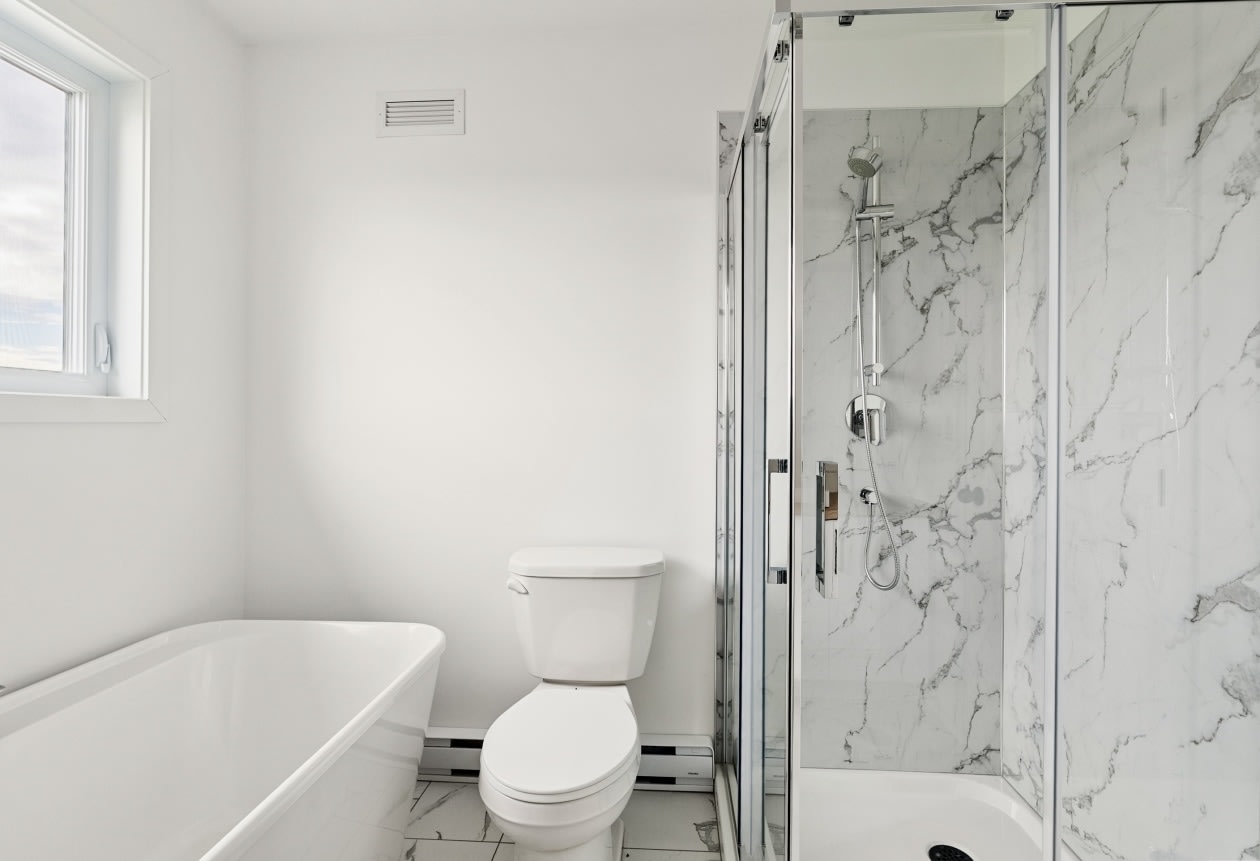 Salle de bains — 118 Rue Siméon-Charland, Saint-Pierre-les-Becquets, G0X 2Z0, Saint-Pierre-les-Becquets