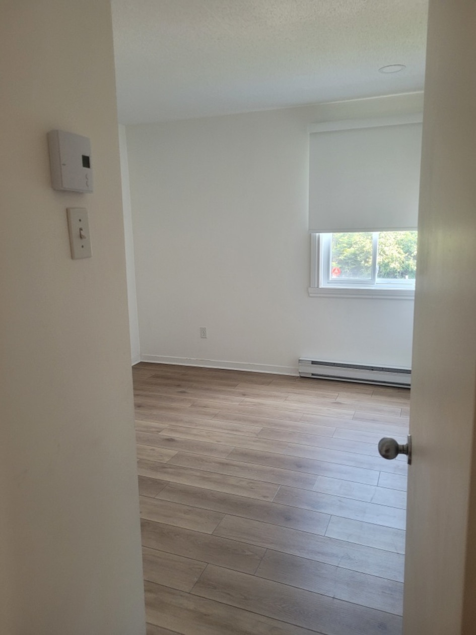 Chambre à coucher — 444 Rue De l'Iris, 8, Granby, J2H 2J6, Granby