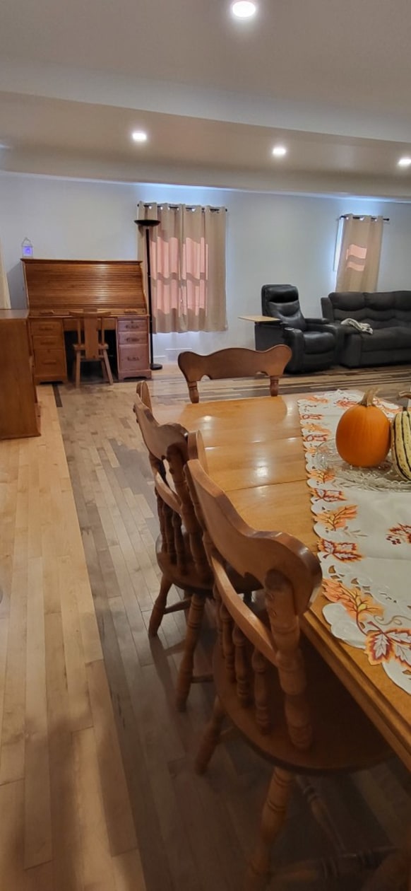 Bureau — 5980 Chem. du Curé-Barrette, Terrebonne, J7M 1N1, Terrebonne