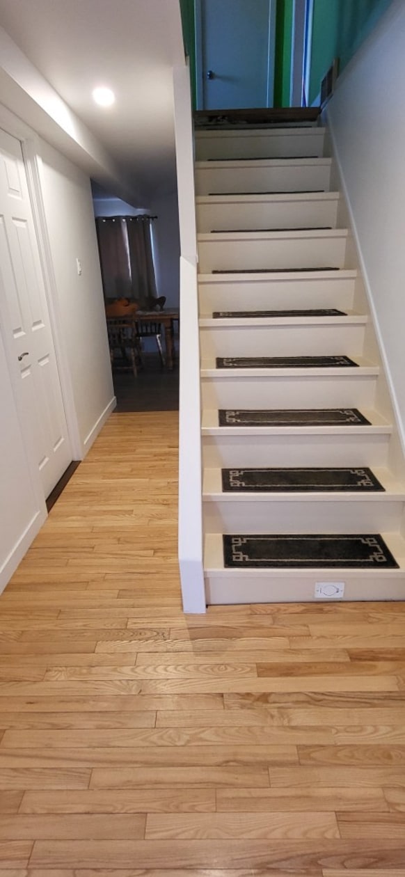 Escalier — 5980 Chem. du Curé-Barrette, Terrebonne, J7M 1N1, Terrebonne