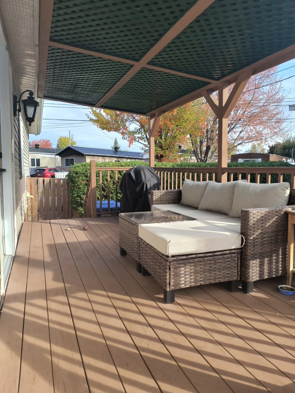 Balcon — 3950 boulevard Sir-Wilfrid-Laurier, 56, Saint-Hubert, J3Y 5Y9, Saint-Hubert