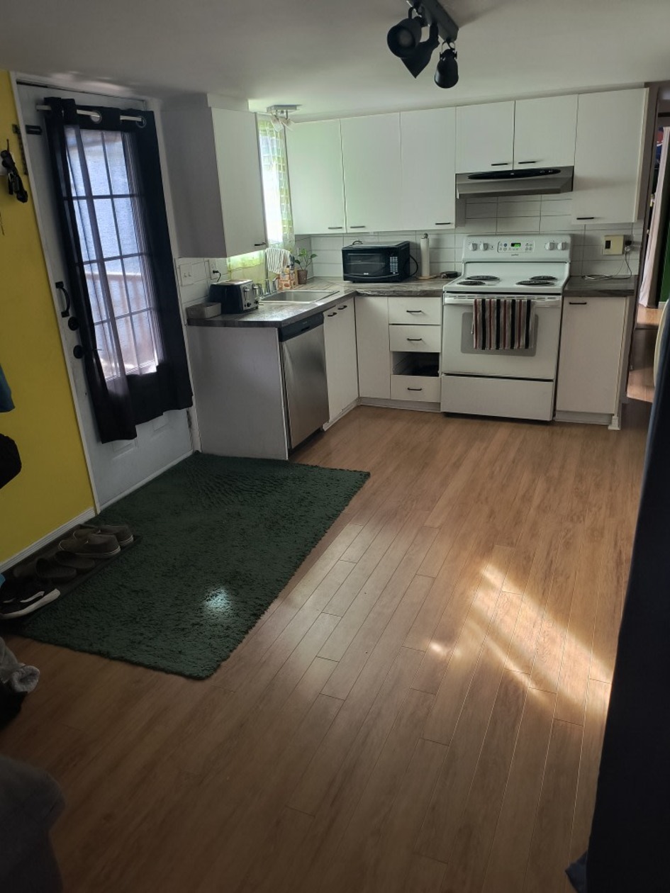 Hall d'entrée — 3950 boulevard Sir-Wilfrid-Laurier, 56, Saint-Hubert, J3Y 5Y9, Saint-Hubert