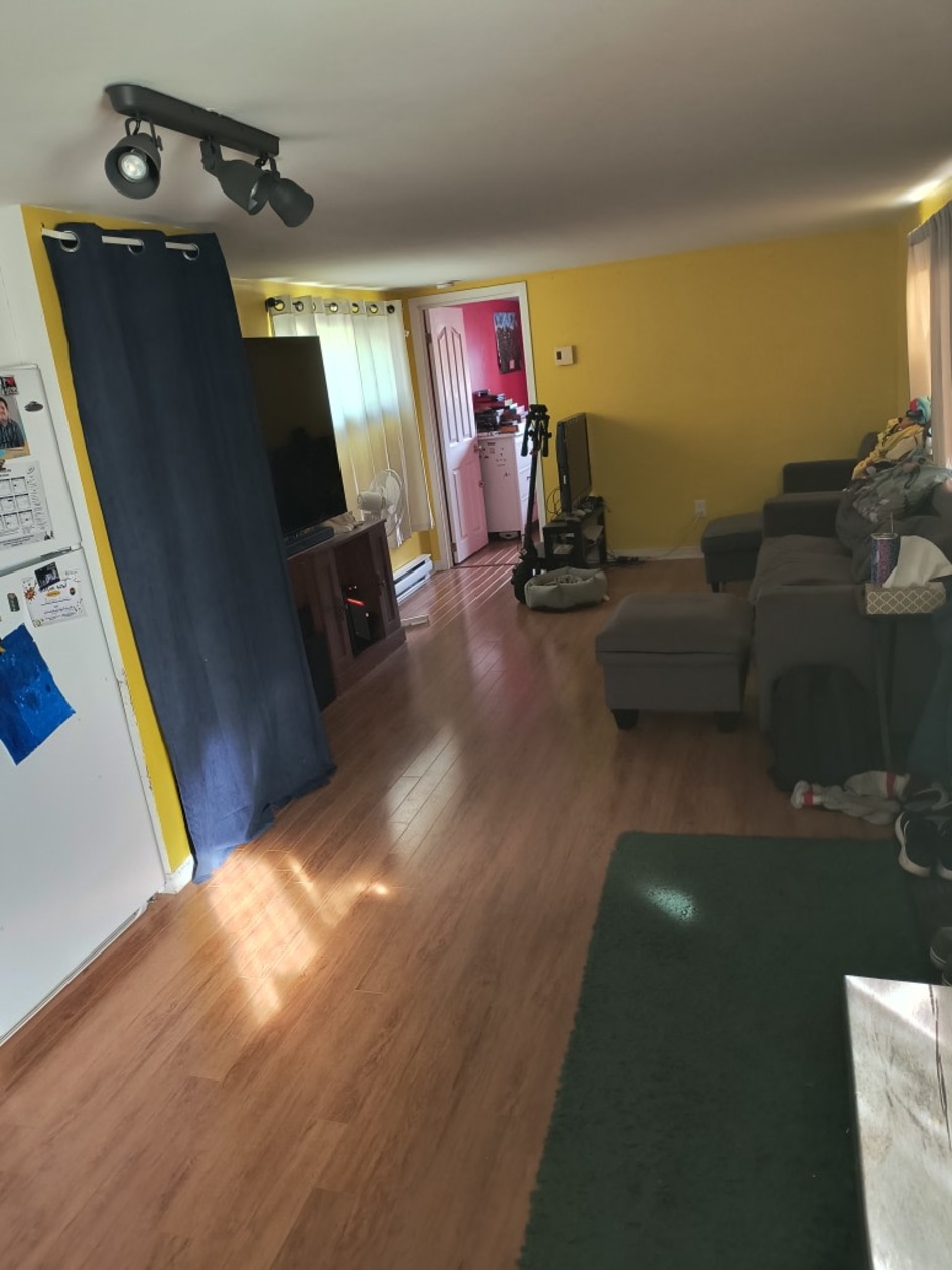 Hall d'entrée — 3950 boulevard Sir-Wilfrid-Laurier, 56, Saint-Hubert, J3Y 5Y9, Saint-Hubert