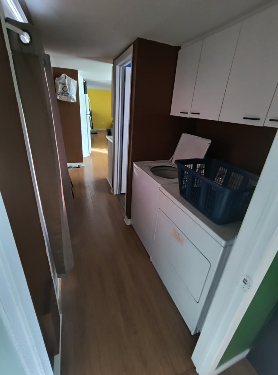 Salle de lavage — 3950 boulevard Sir-Wilfrid-Laurier, 56, Saint-Hubert, J3Y 5Y9, Saint-Hubert