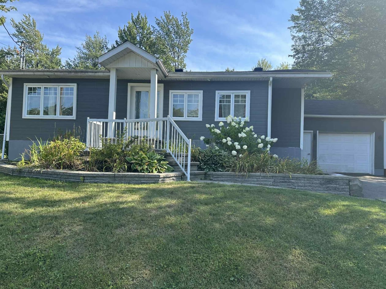 1346 Rue des Laurentides