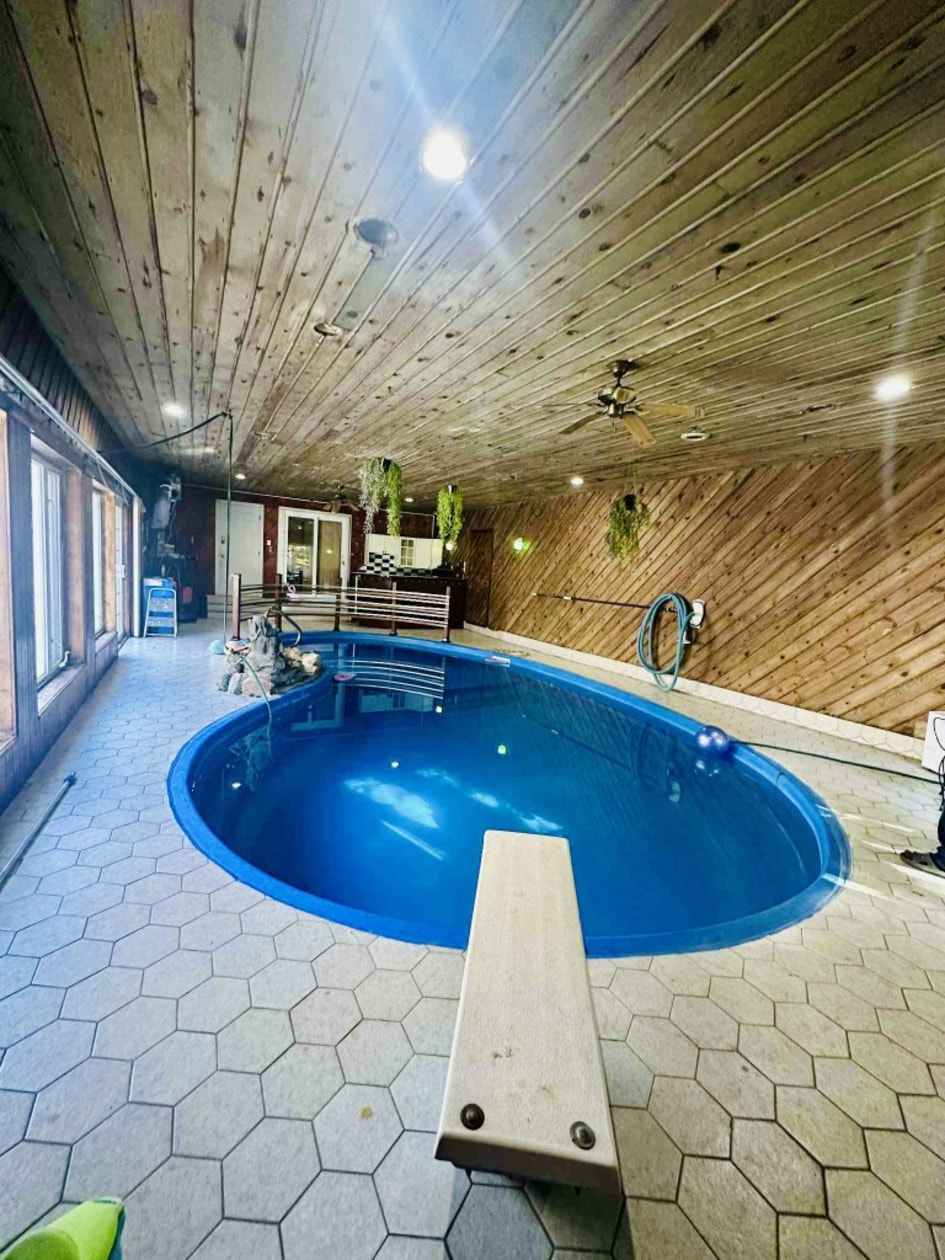 Piscine — 1346 Rue des Laurentides, Mascouche , J7K 3C2, Mascouche 