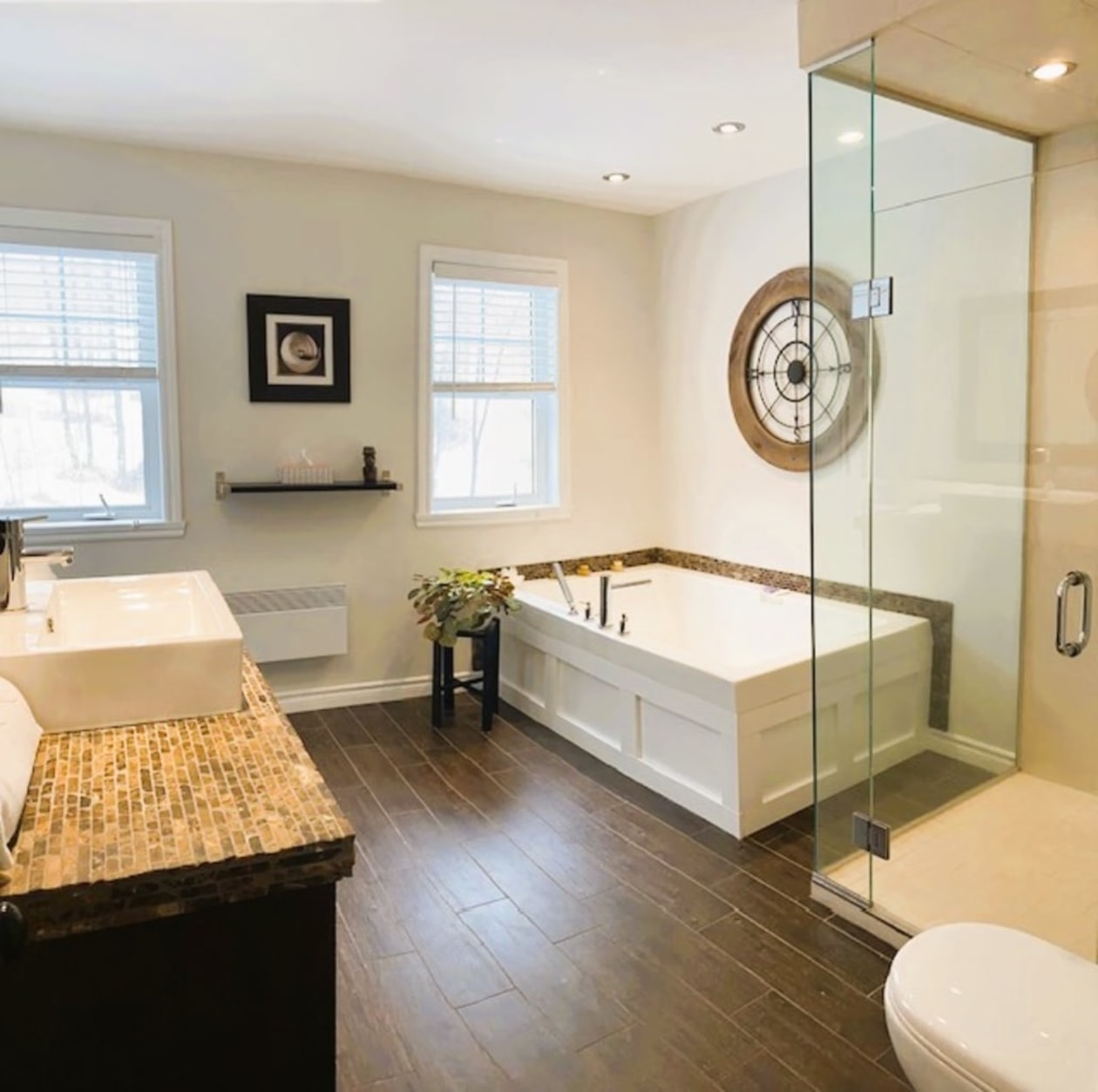Salle de bains — 9 Chem. de l'Orge, Sainte-Anne-des-Lacs, J0R 1B0, Sainte-Anne-des-Lacs