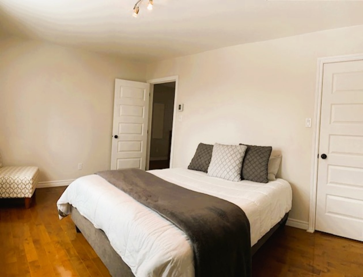 Chambre à coucher — 9 Chem. de l'Orge, Sainte-Anne-des-Lacs, J0R 1B0, Sainte-Anne-des-Lacs