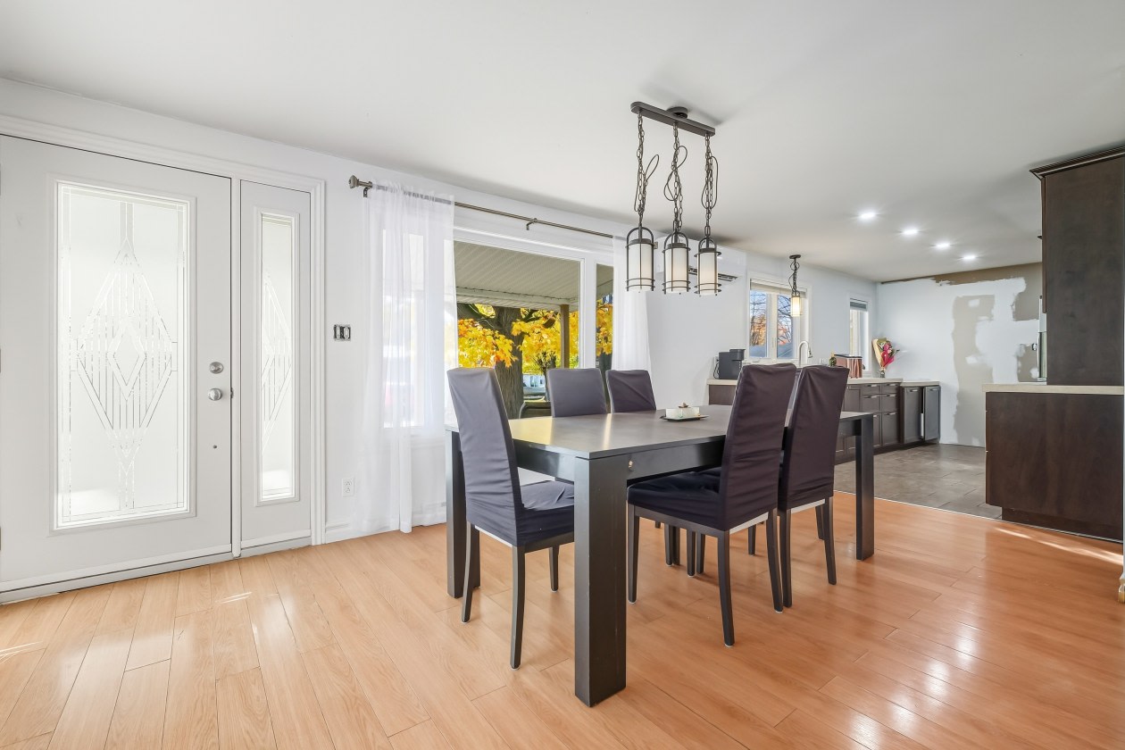 Salle à manger — 71 9E Ave, Saint-Paul-de-l'Île-Aux-Noix, J0J 1G0, Saint-Paul-de-l'Île-Aux-Noix