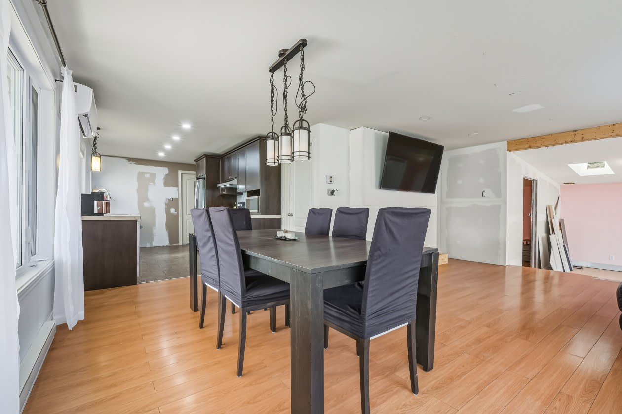 Salle à manger — 71 9E Ave, Saint-Paul-de-l'Île-Aux-Noix, J0J 1G0, Saint-Paul-de-l'Île-Aux-Noix