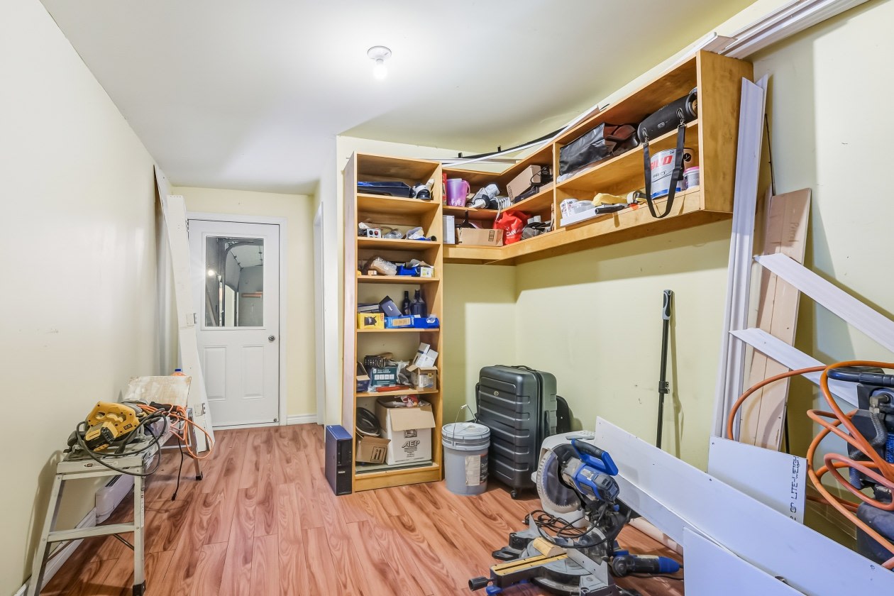 Rangement — 71 9E Ave, Saint-Paul-de-l'Île-Aux-Noix, J0J 1G0, Saint-Paul-de-l'Île-Aux-Noix