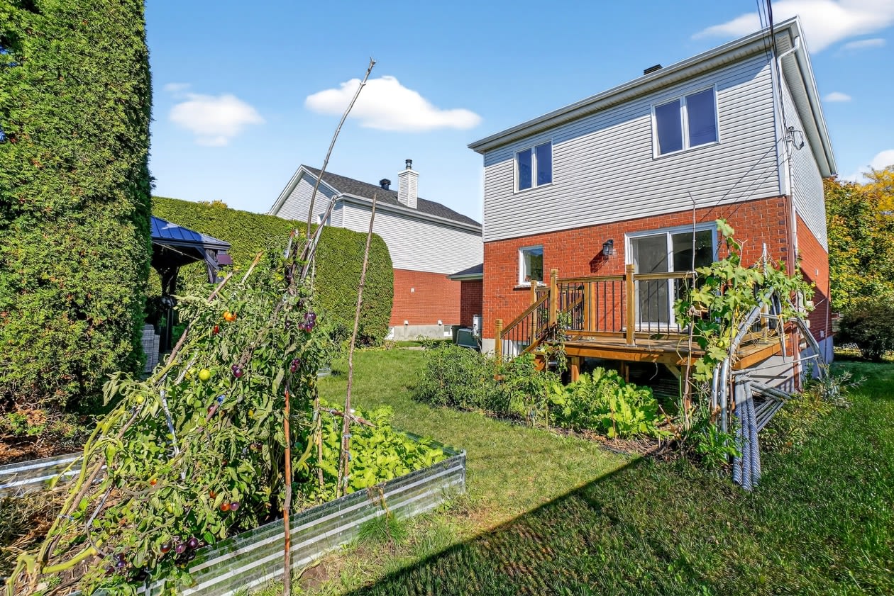 Cour — 3693 Rue Asselin, Longueuil, J4M 2Y1, Longueuil