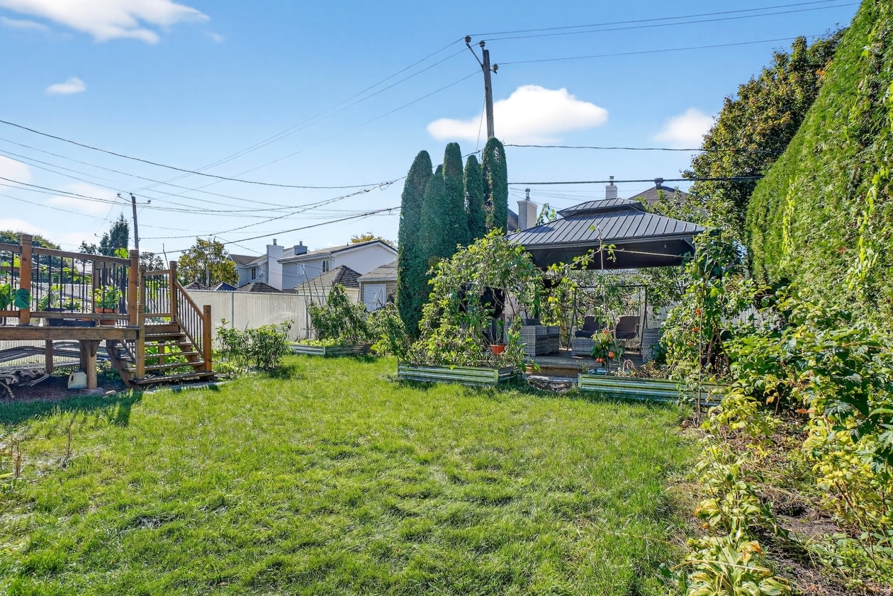 Cour — 3693 Rue Asselin, Longueuil, J4M 2Y1, Longueuil