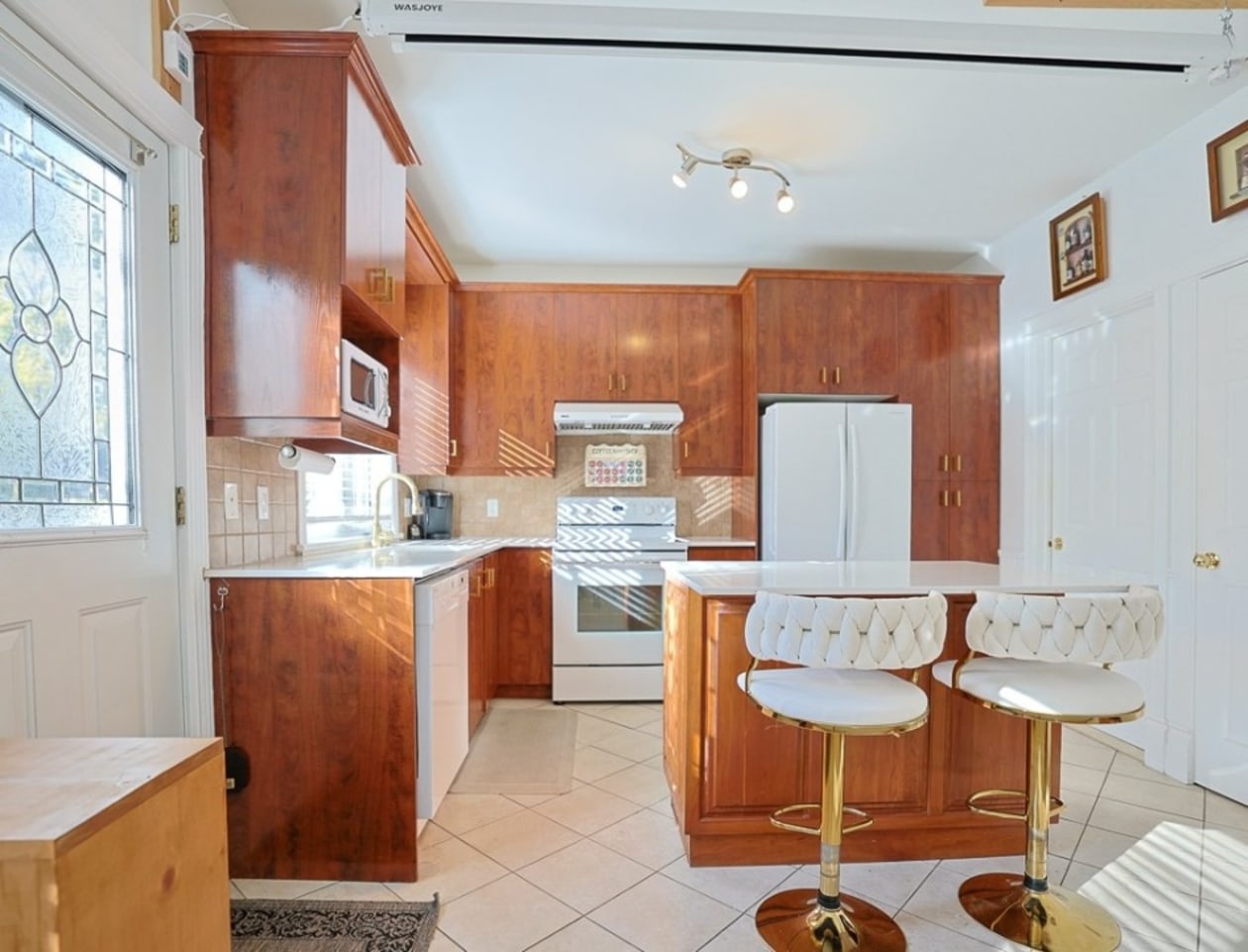 Photo 3 — 1205 rue Louis, Terrebonne, J6Y 1G5, Terrebonne