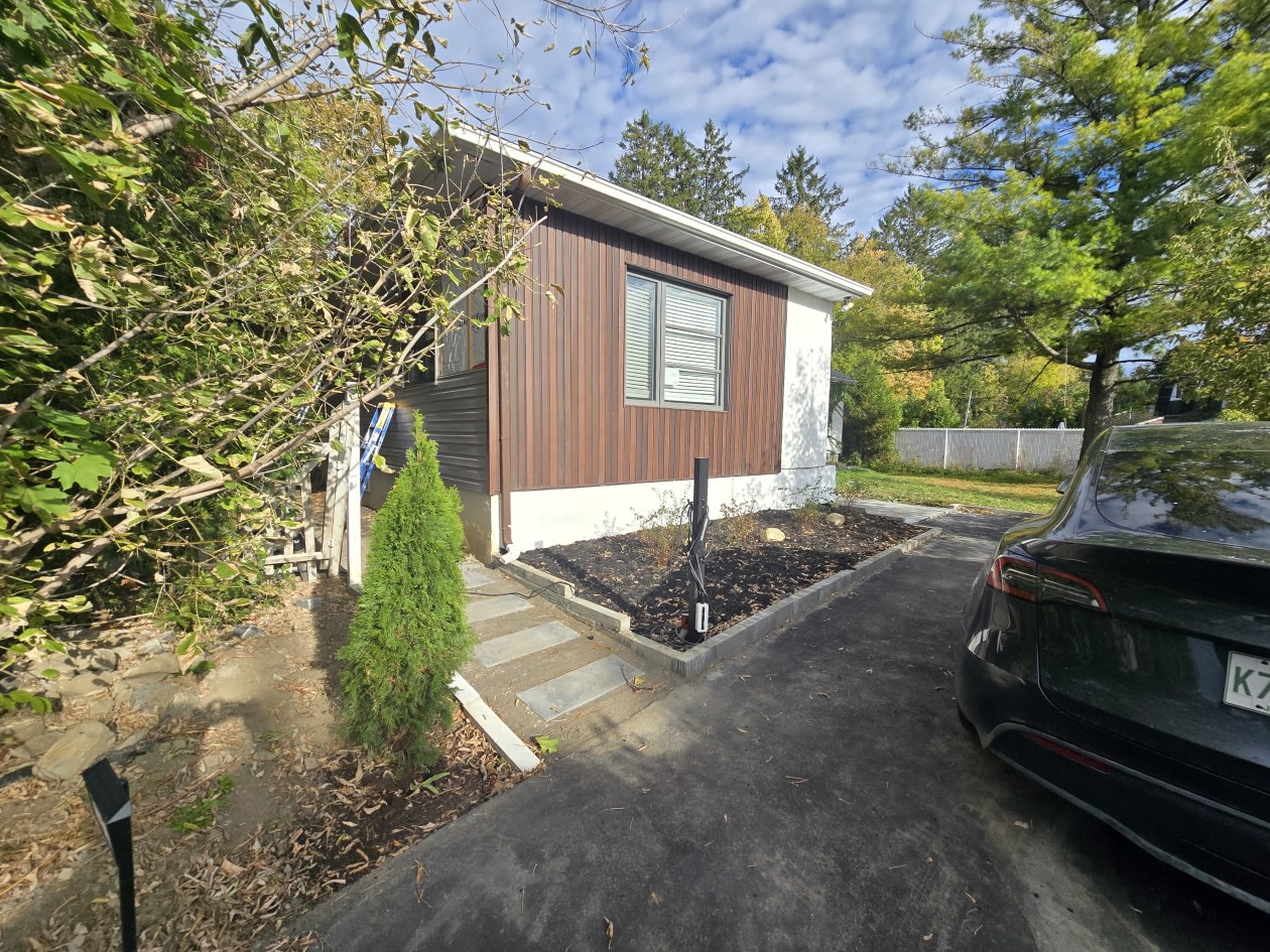 1215 Rue Islemère — photo 1