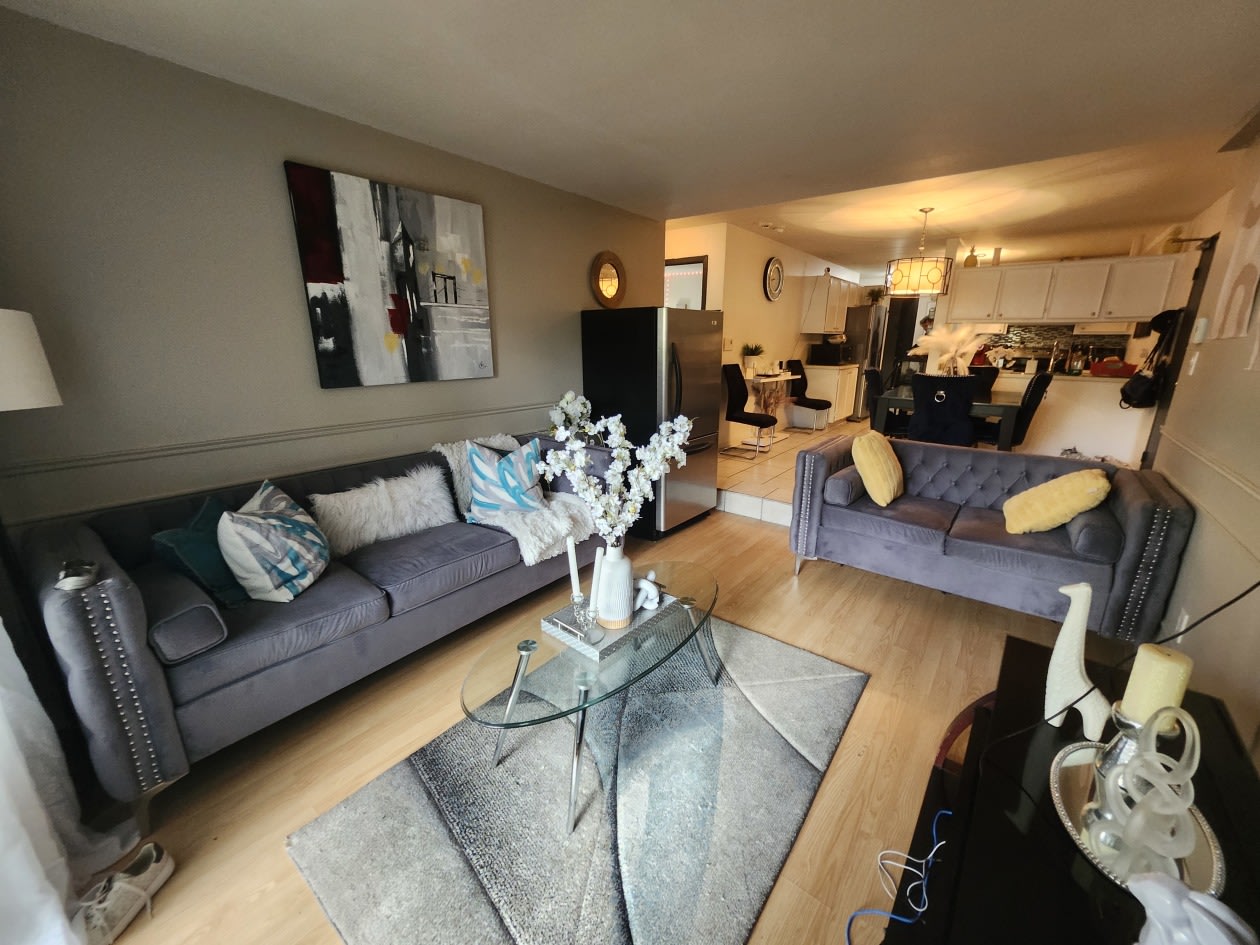 Photo 2 — 880 Boul Iberville, 11, Repentigny, J5Y 2R5, Repentigny