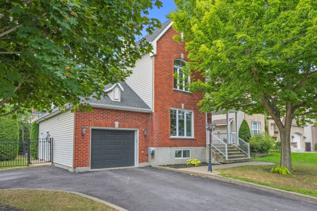 Façade — 697 Rue De Chinon, Repentigny, J5Z 5B2, Repentigny