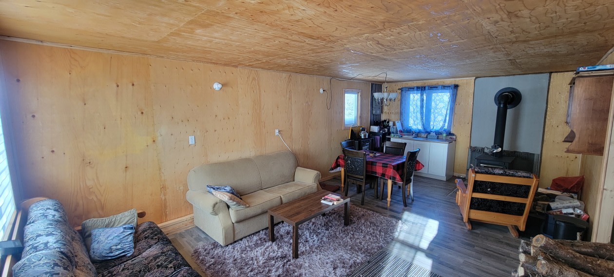 Salle familiale — Boulevard de Petit-Cap, Gaspé, G4X 5B1, Gaspé