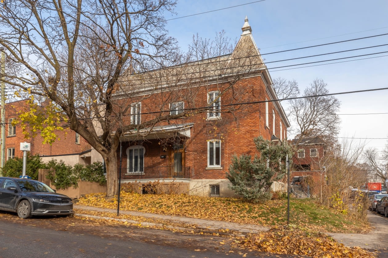 4001 Av. Northcliffe — photo 1