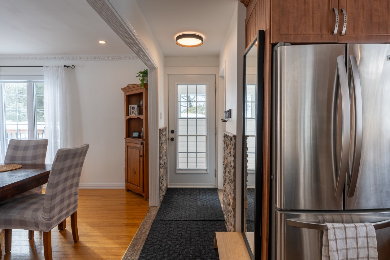 Hall d'entrée — 16 rue de Vinoy, Cantley, J8V 2V9, Cantley