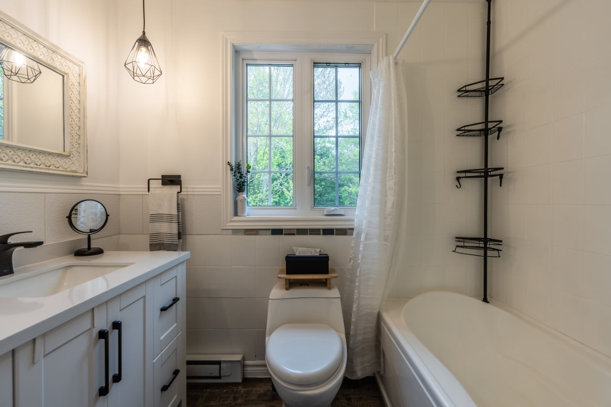 Salle de bains — 16 rue de Vinoy, Cantley, J8V 2V9, Cantley