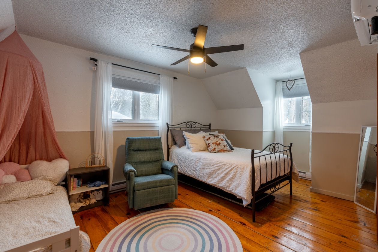 Chambre à coucher — 16 rue de Vinoy, Cantley, J8V 2V9, Cantley