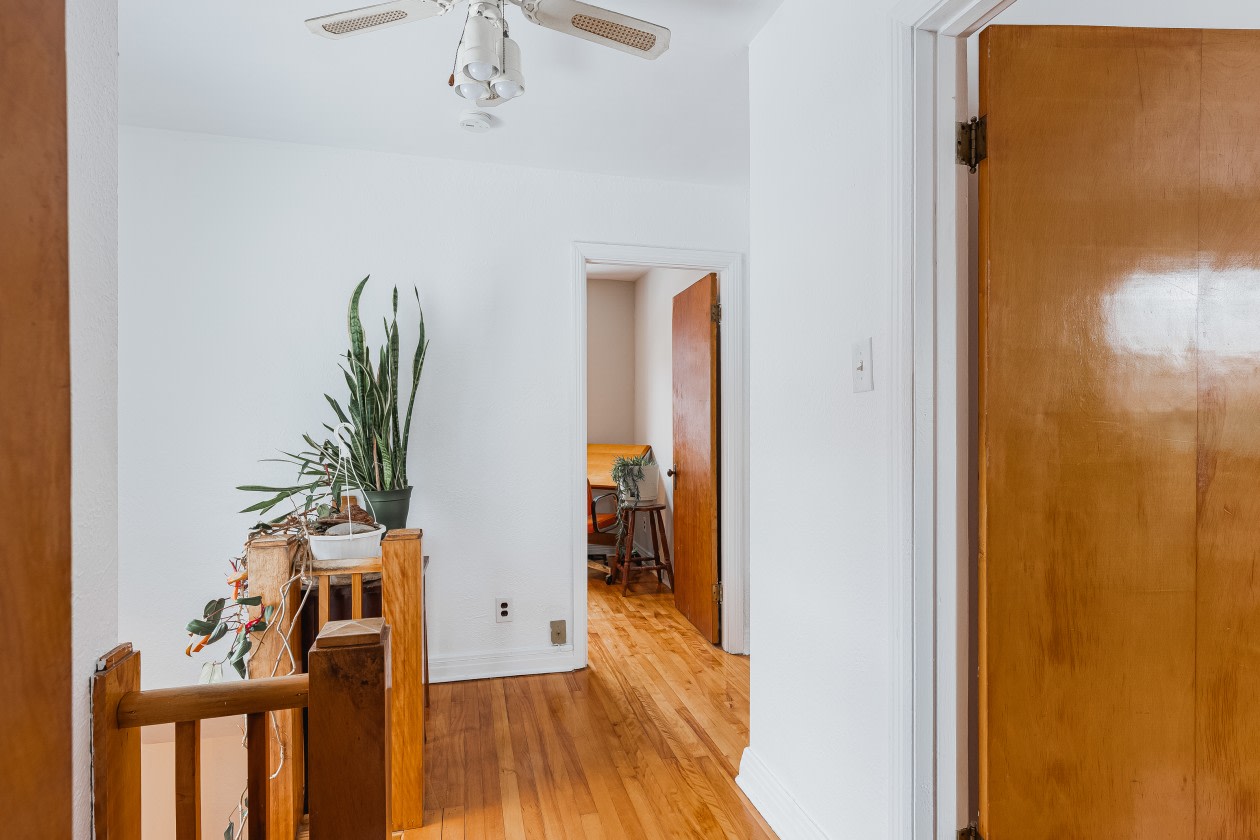 Corridor — 3680 Rue Broadway, Lachine, H8T 1T3, Lachine