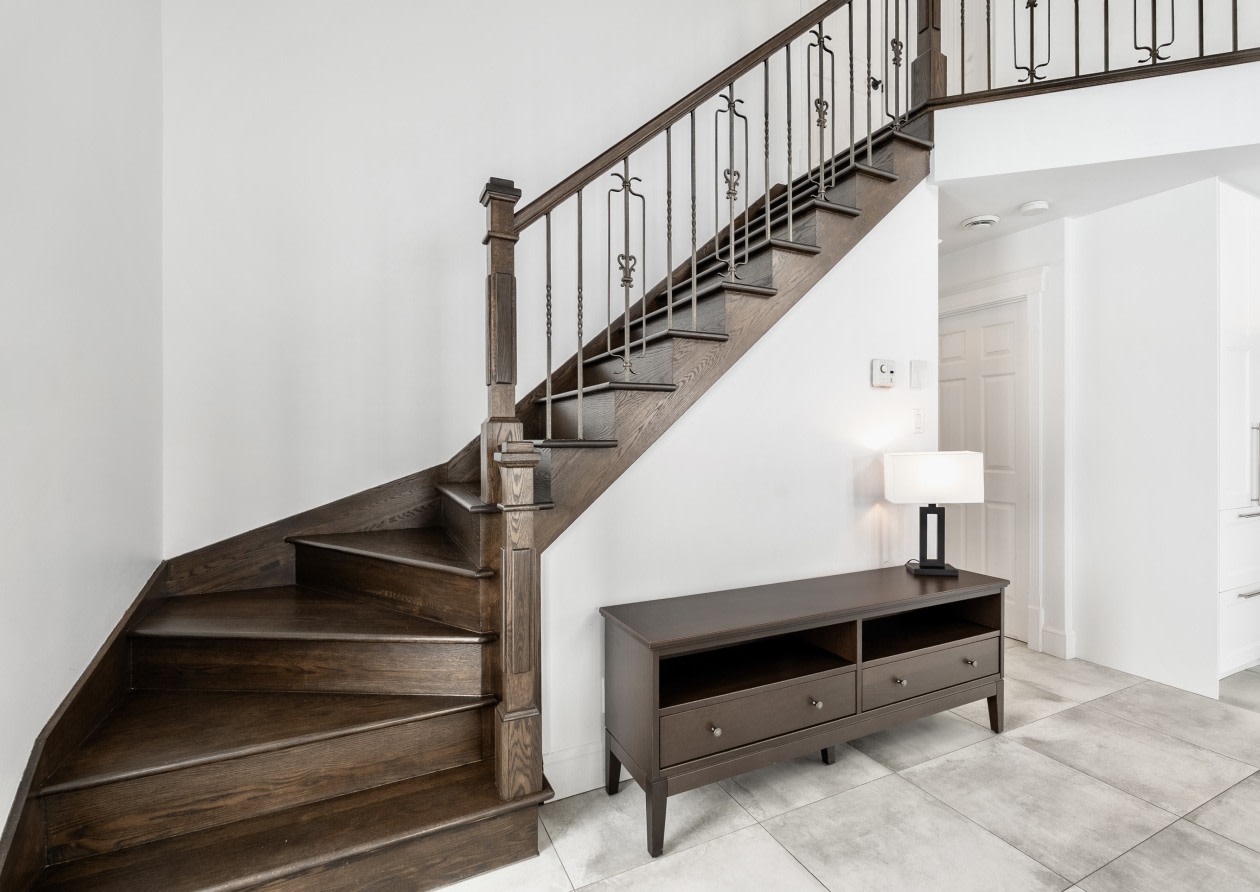 Escalier — 7 Av. de la Rivière, Fossambault-sur-le-Lac, G3N 0B8, Fossambault-sur-le-Lac