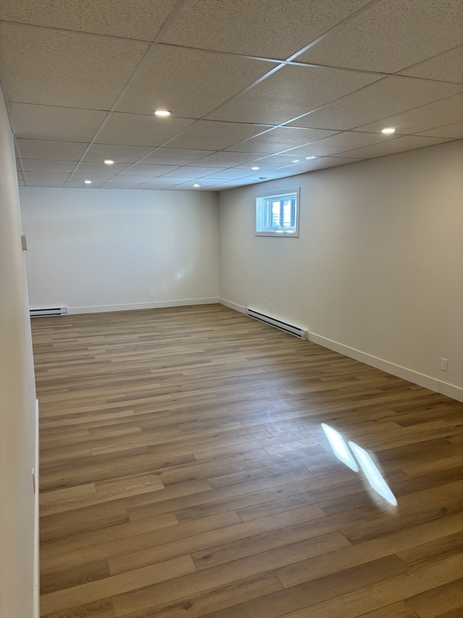 Photo 13 — 40 rue Asselin , Clermont, G5A 1B7, Clermont