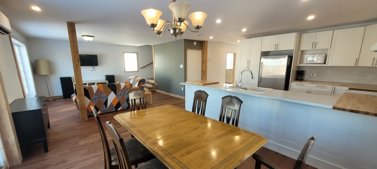 Salle à manger — 63 Rue Florence, Saint-Joseph-du-Lac, J0N 1M0, Saint-Joseph-du-Lac