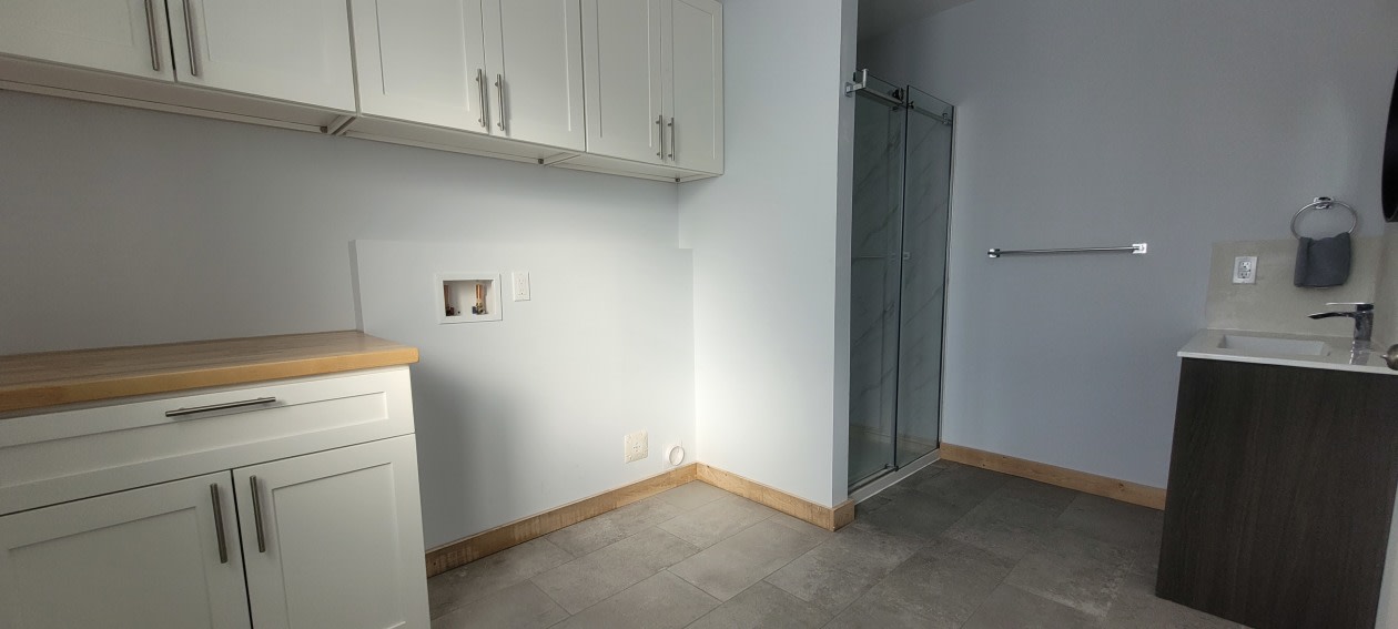 Salle de lavage — 63 Rue Florence, Saint-Joseph-du-Lac, J0N 1M0, Saint-Joseph-du-Lac