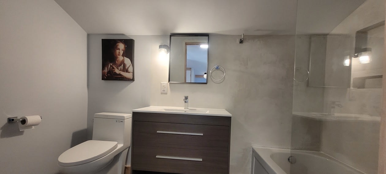 Salle de bains — 63 Rue Florence, Saint-Joseph-du-Lac, J0N 1M0, Saint-Joseph-du-Lac