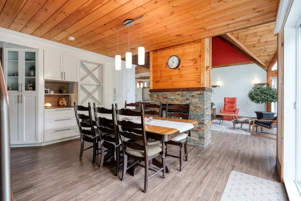 Salle à manger — 6850 Croissant du Sommet , Rawdon, J0K 1S0, Rawdon