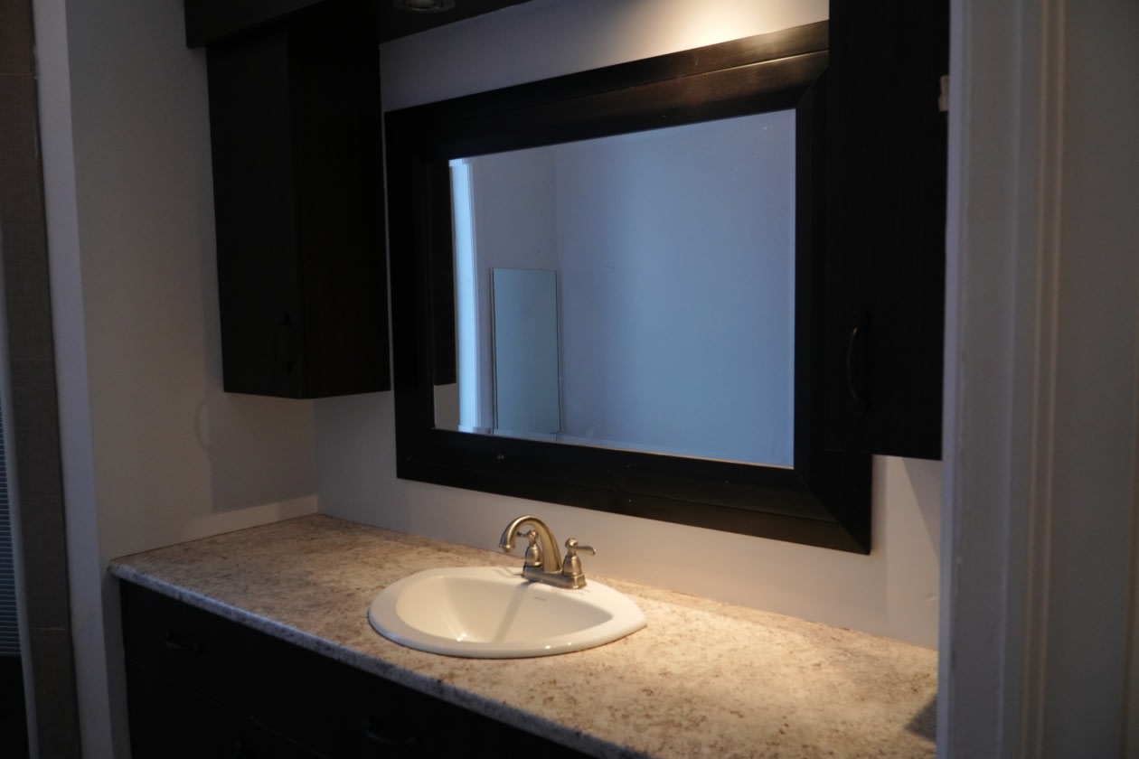 Salle de bains — 511 Rue Clément, Sherbrooke, J1R 0A9, Sherbrooke