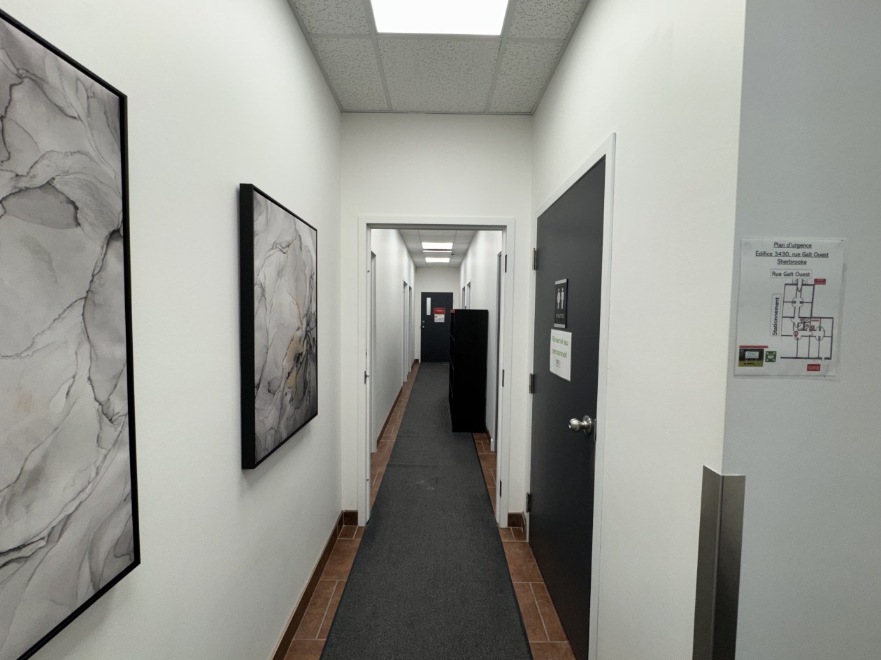 Corridor — 3430 Rue Galt O., Sherbrooke, J1H 0A5, Sherbrooke
