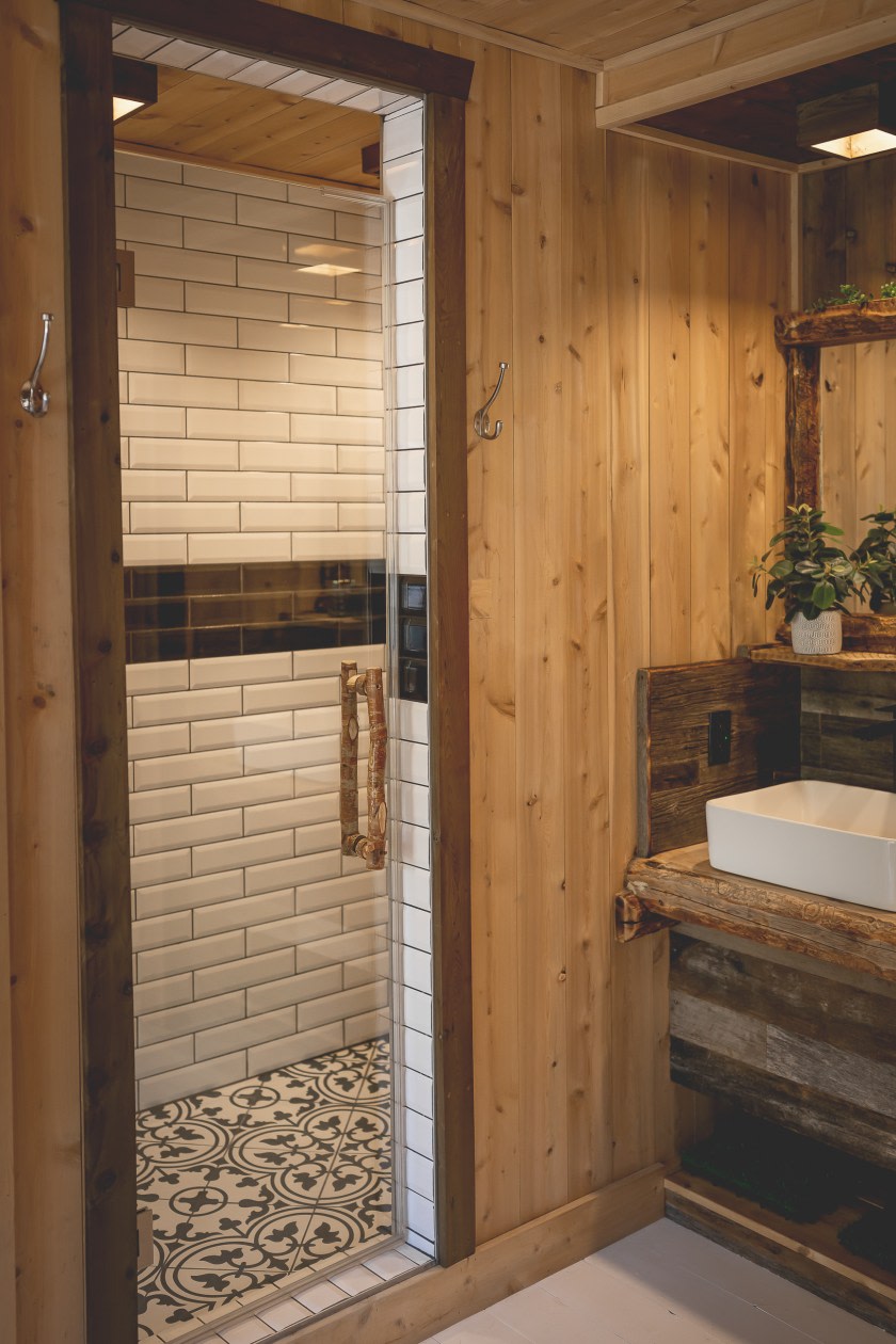 Salle de bains — 80 Rue du Soleil-Couchant, La Malbaie, G5A 0H3, La Malbaie
