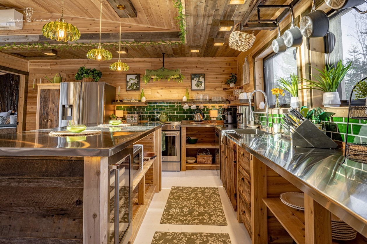 Cuisine — 80 Rue du Soleil-Couchant, La Malbaie, G5A 0H3, La Malbaie