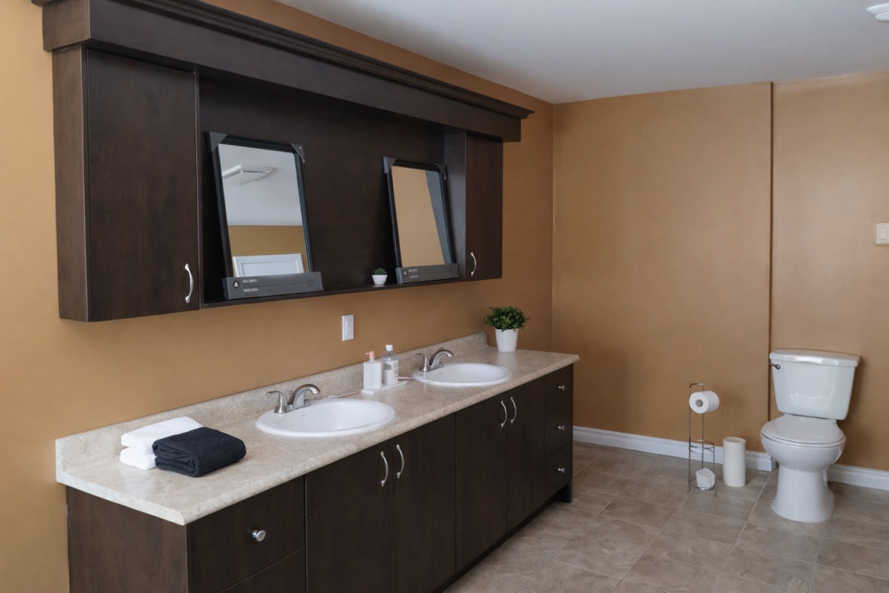 Salle de bains — 1264 Rte du Carrefour, Val-des-Monts, J8N 0G6, Val-des-Monts