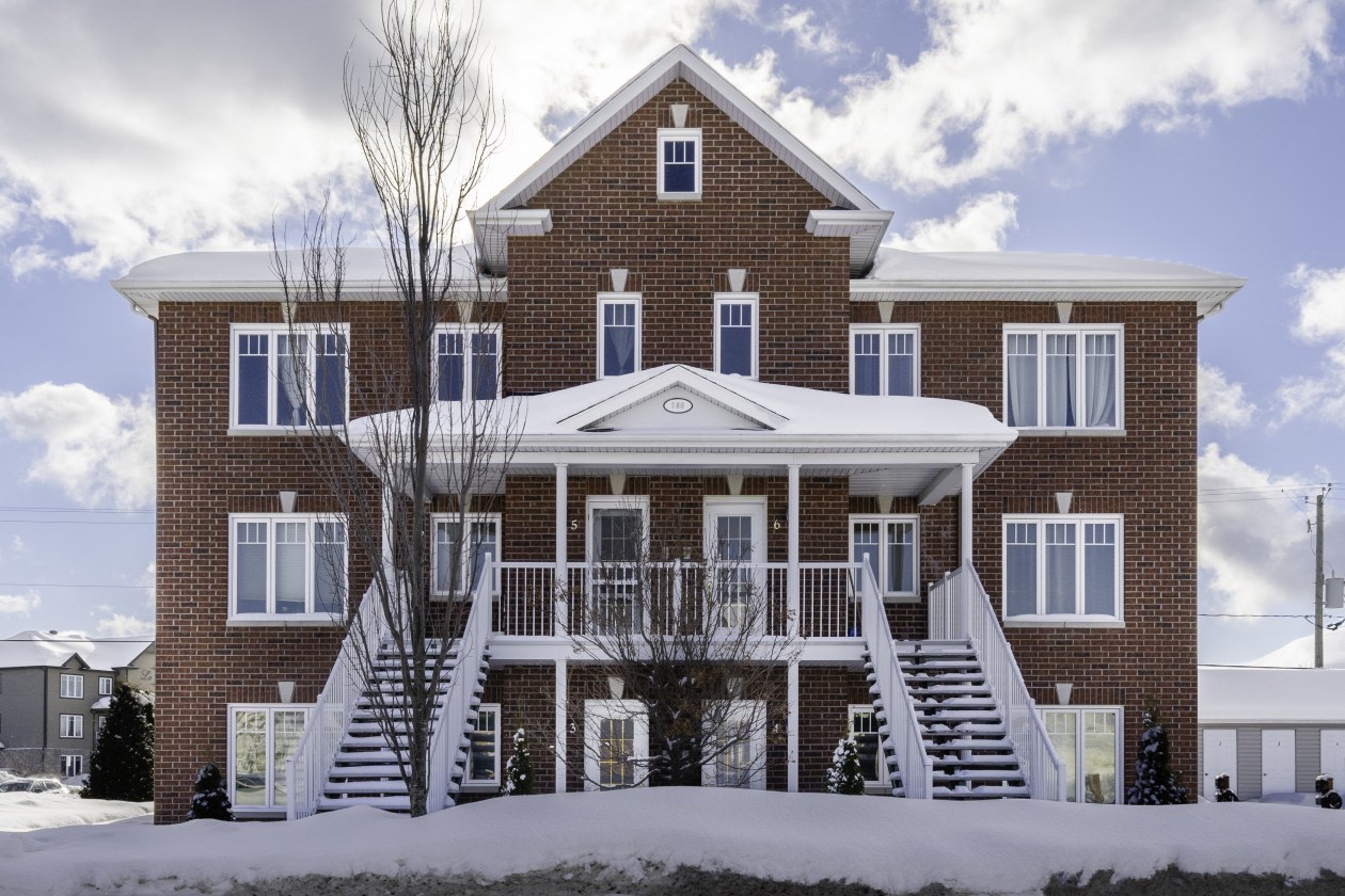 180 Rue Désiré-Juneau — photo 1